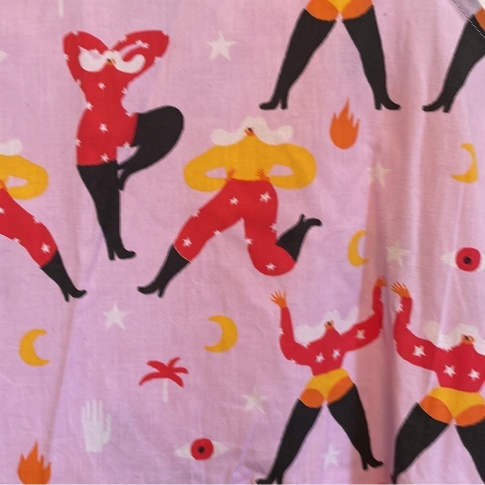 NWOT Nooworks Big Pocket Dress in Star Girls - Picture 2 of 4